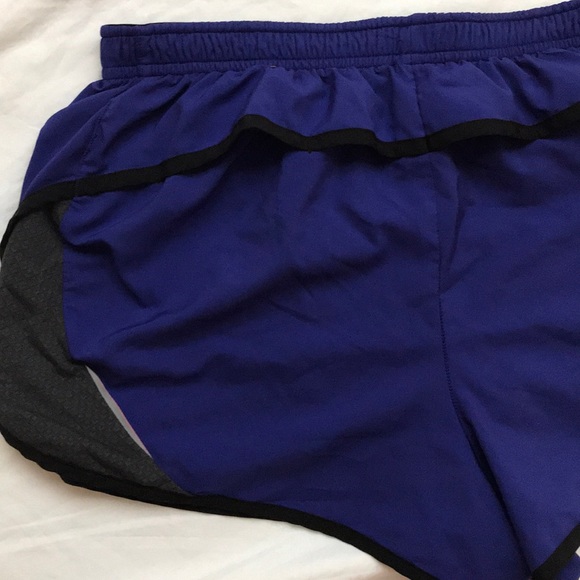 Victoria’s Secret running shorts size S - Picture 5 of 5
